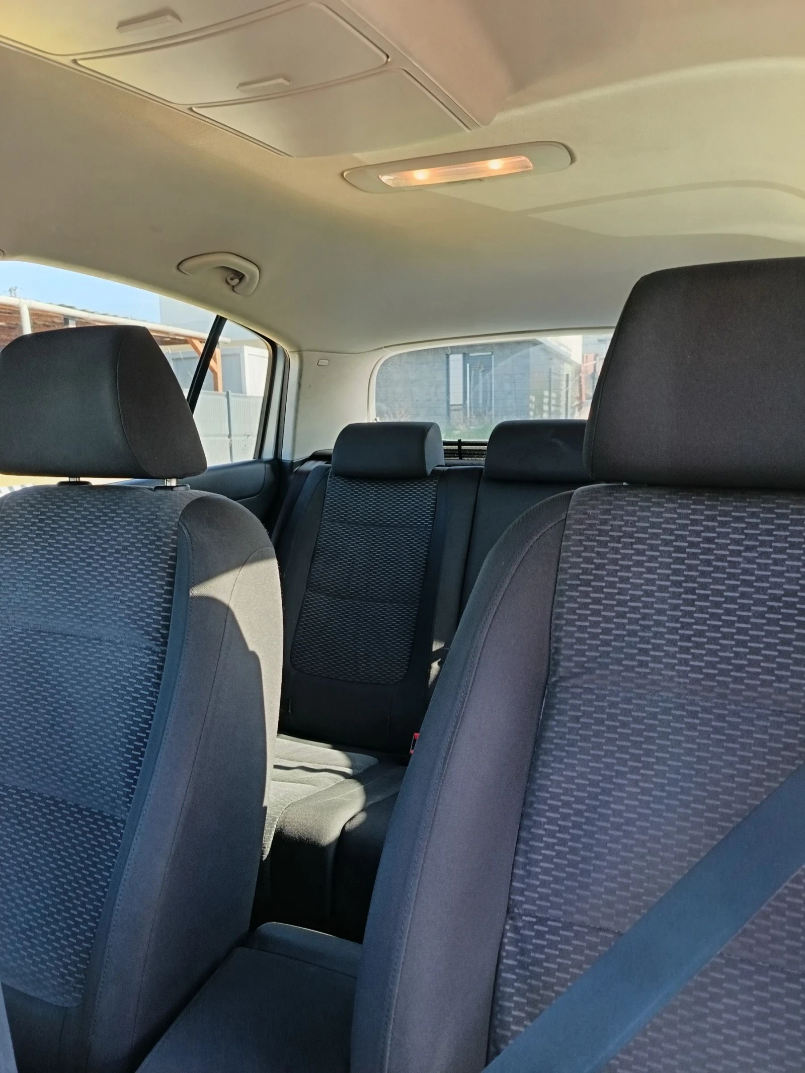 VW Golf Plus 2.0TDI, снимка 13 - Автомобили и джипове - 54311894