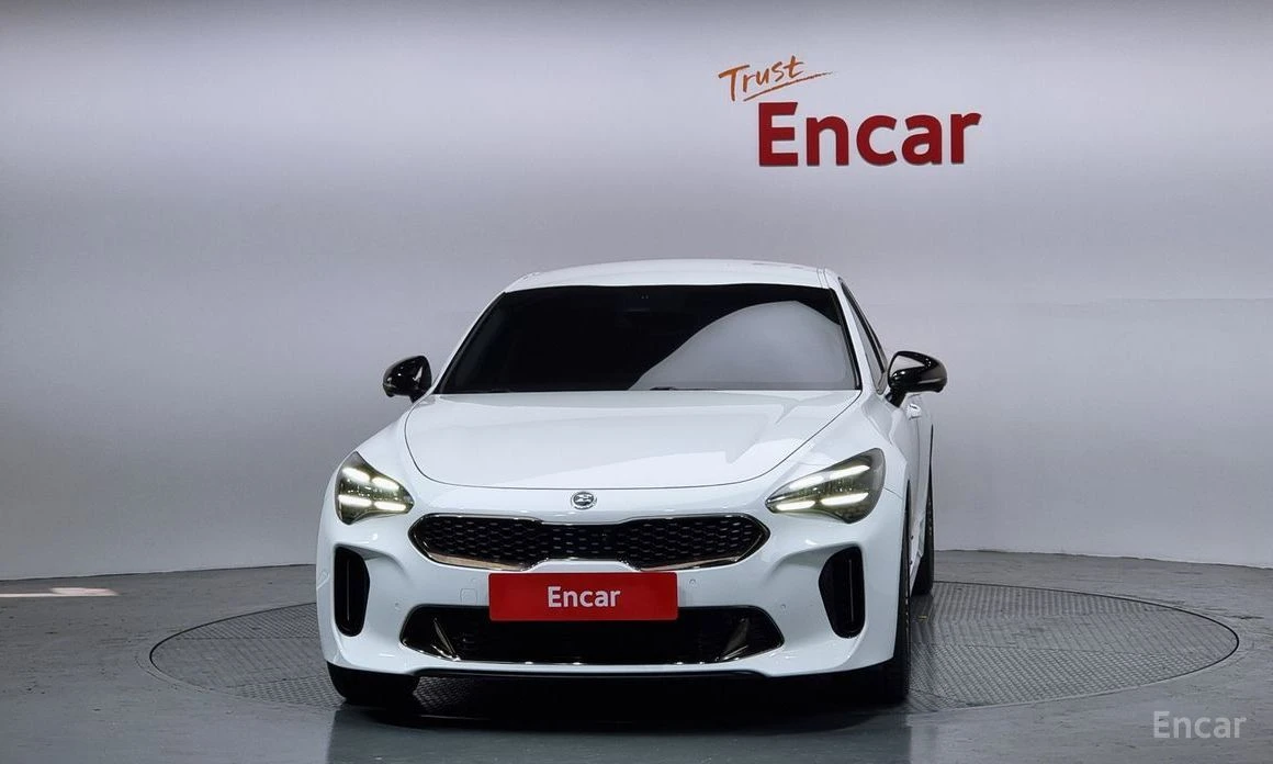 Kia Stinger, снимка 3 - Автомобили и джипове - 54639693