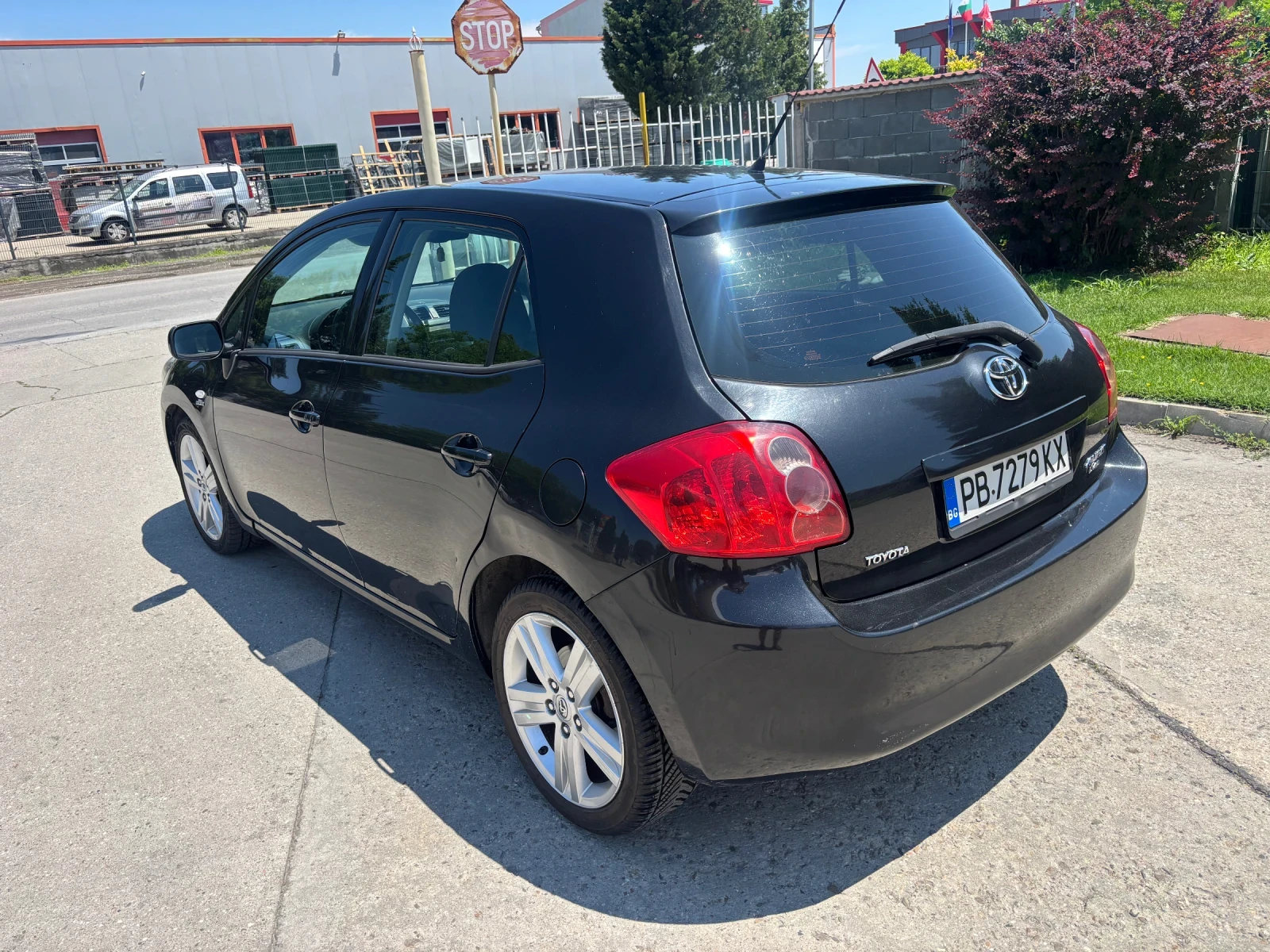 Toyota Auris, снимка 6 - Автомобили и джипове - 54833267