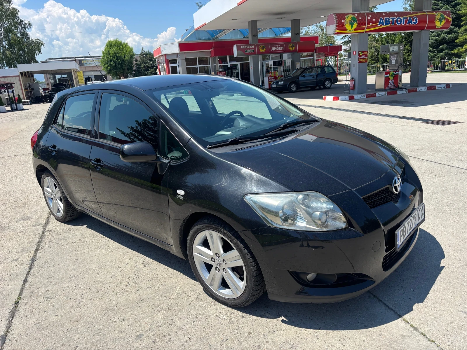 Toyota Auris, снимка 2 - Автомобили и джипове - 54833267
