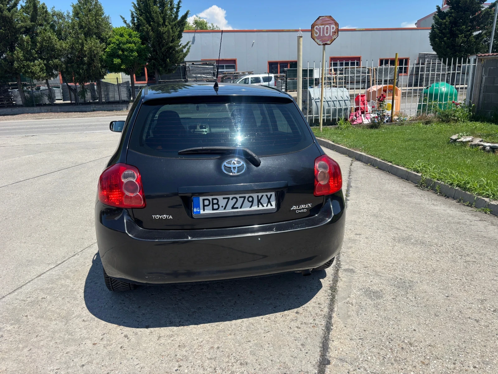 Toyota Auris, снимка 8 - Автомобили и джипове - 54833267
