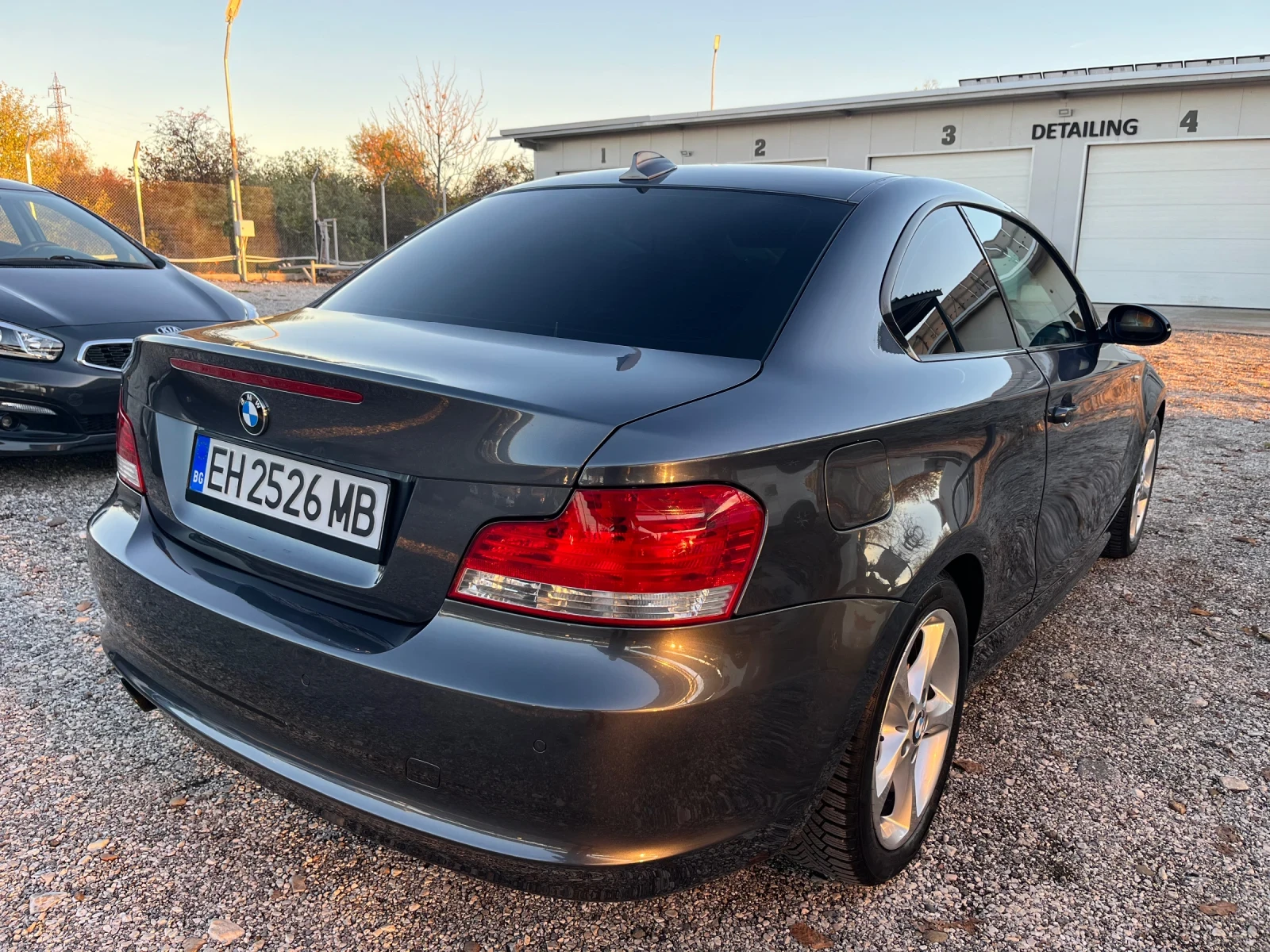 BMW 123 ШВЕЙЦАРИЯ/2.0D/204к.с/Автомат/Кожа , снимка 5 - Автомобили и джипове - 54918112