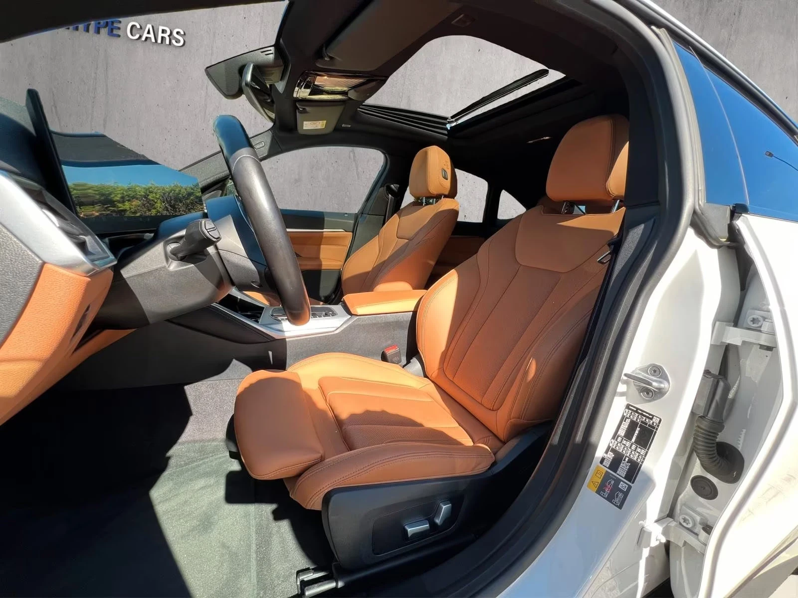 BMW i4 M50/533HP/xDRIVE/PANO/SPORT/PRO/360/BLACK/ACC/535z, снимка 13 - Автомобили и джипове - 55146022