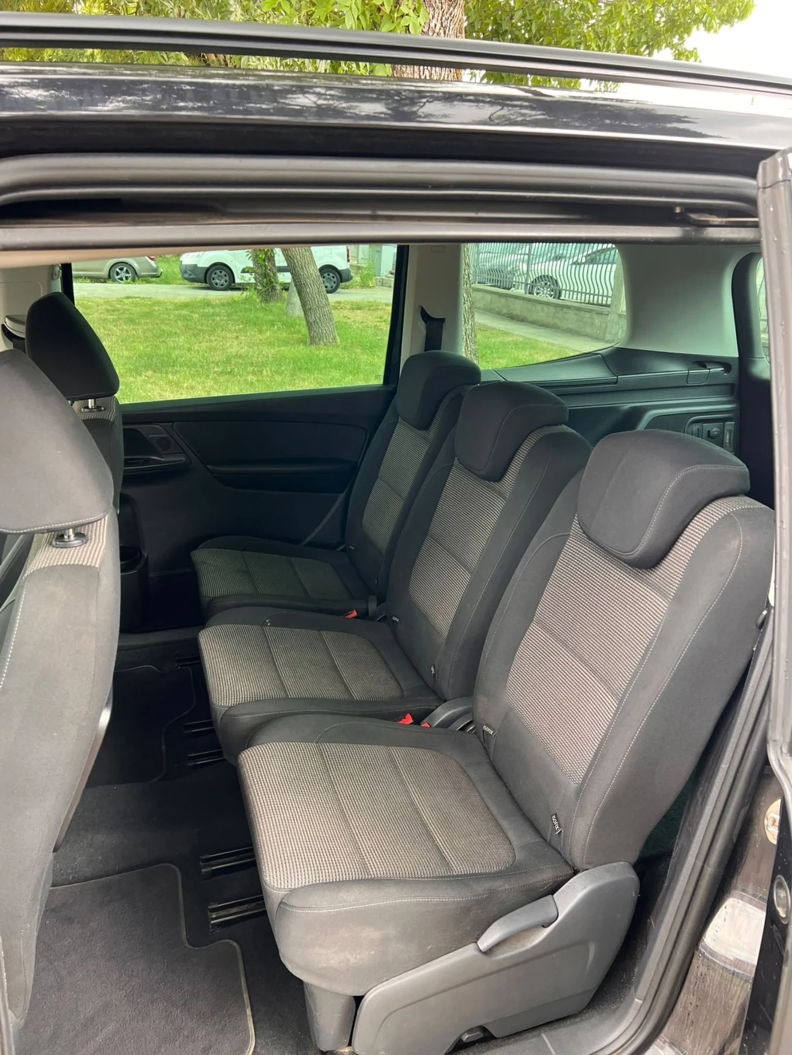 VW Sharan, снимка 11 - Автомобили и джипове - 55175427