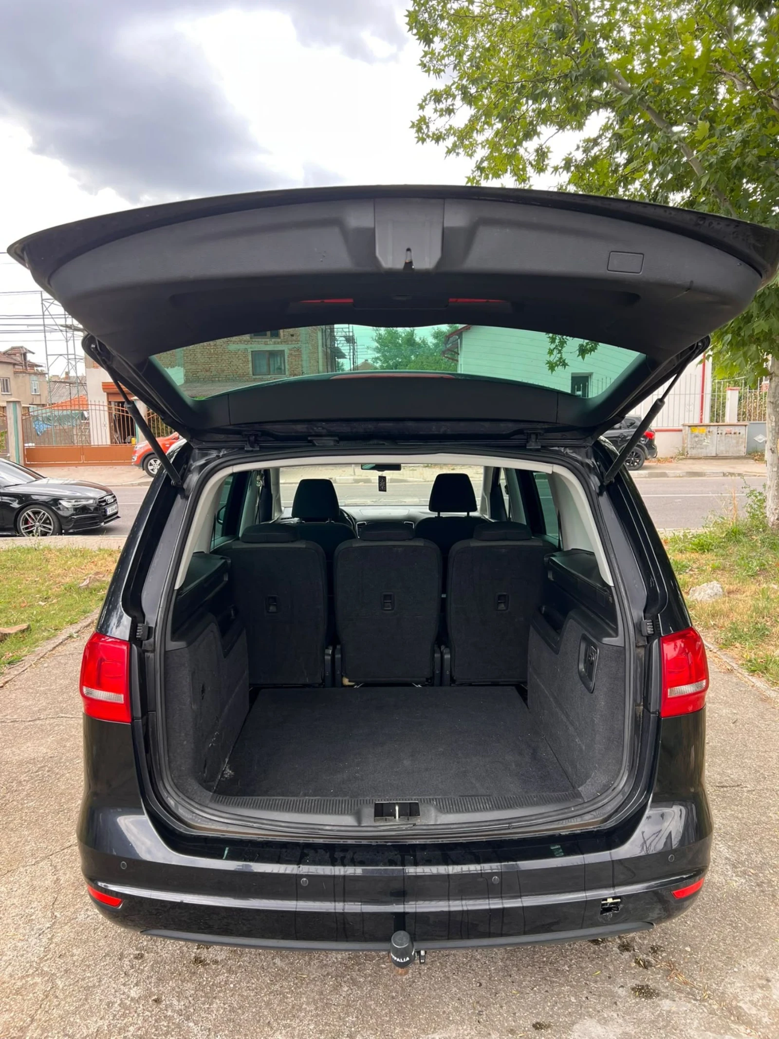 VW Sharan, снимка 6 - Автомобили и джипове - 55175427
