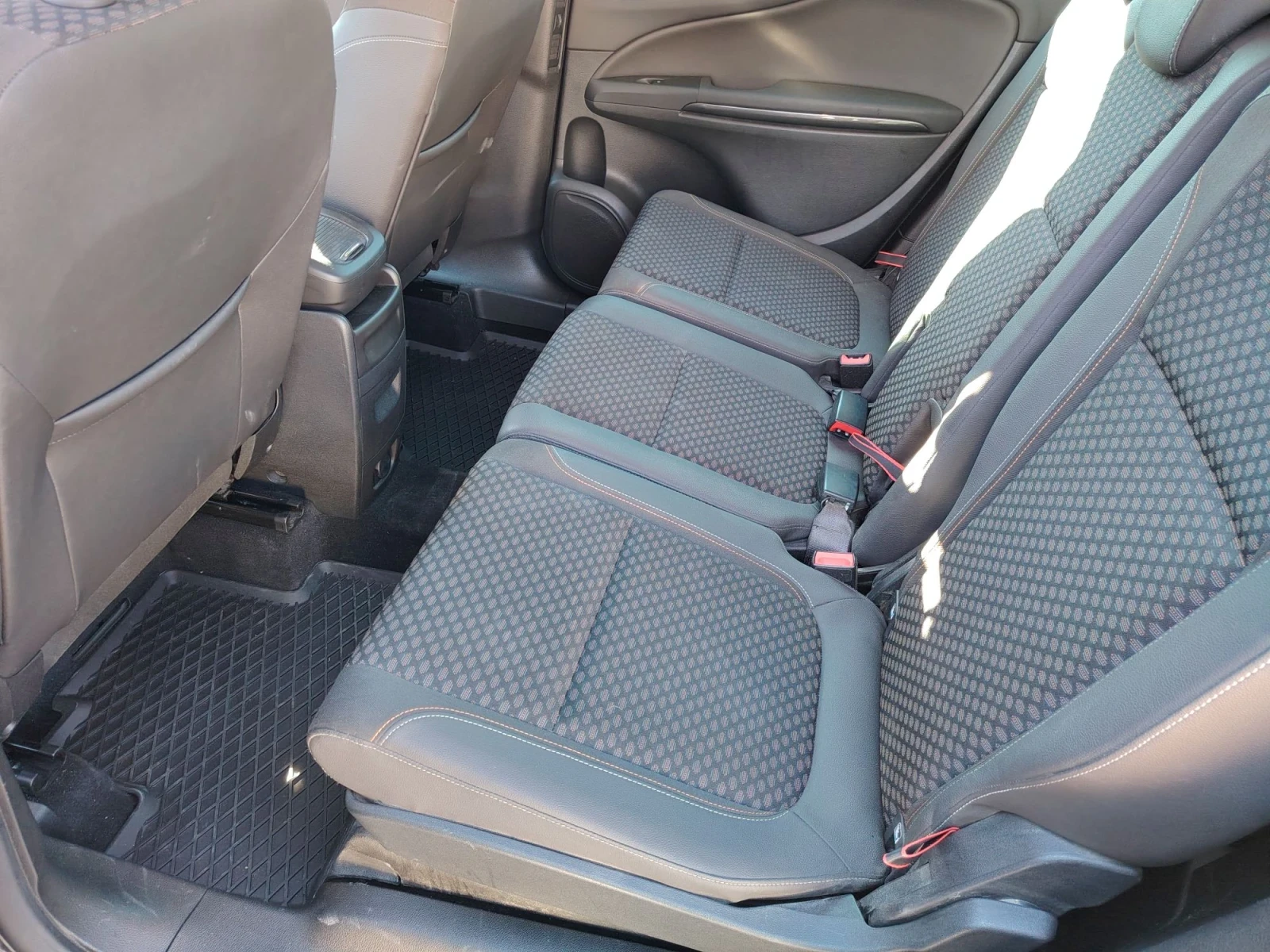 Opel Zafira Промо Цена до 29. Септември! ! , снимка 9 - Автомобили и джипове - 56136476