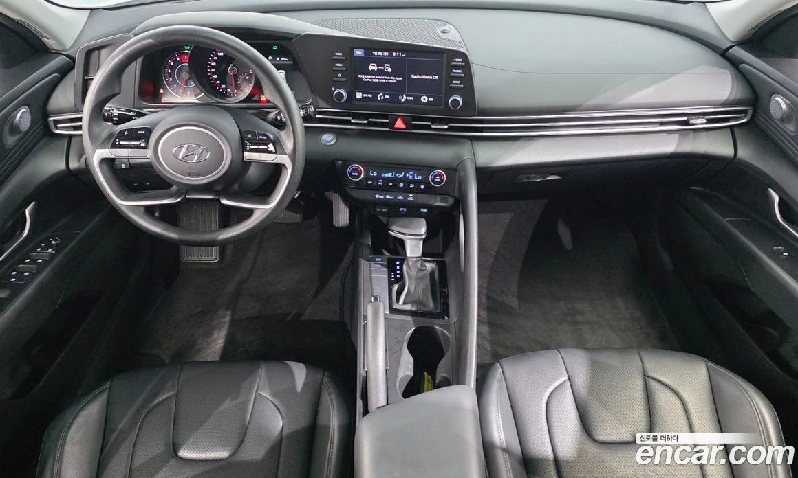 Hyundai Elantra 1.6 Smart, снимка 10 - Автомобили и джипове - 56155763