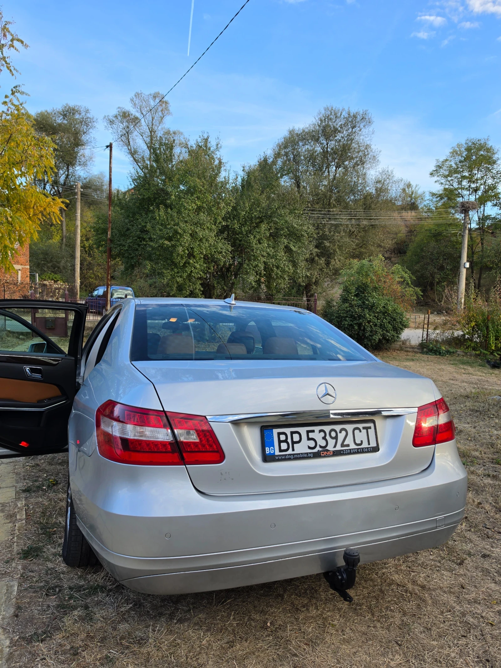 Mercedes-Benz E 220 2.2 CDI, снимка 4 - Автомобили и джипове - 56415718