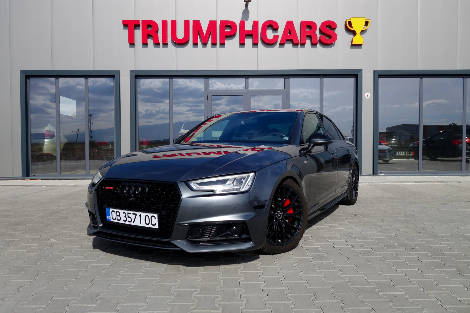 Audi A4 / ДИСТРОНИК / S LINE / 360 КАМЕРА / КАРПЛЕЙ  