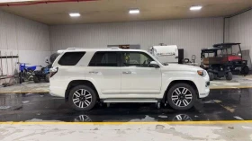 Toyota 4runner LIMITED/AWD/DISTRONIC/ОБДУХ/КАМЕРА/ЧИСТА ИСТОРИЯ/, снимка 6