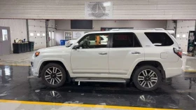 Toyota 4runner LIMITED/AWD/DISTRONIC/ОБДУХ/КАМЕРА/ЧИСТА ИСТОРИЯ/, снимка 2