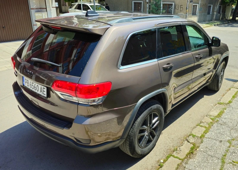 Jeep Grand cherokee 3.6 Laredo, снимка 5 - Автомобили и джипове - 47058507