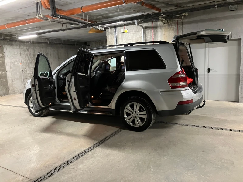 Mercedes-Benz GL 320, снимка 8 - Автомобили и джипове - 47447761