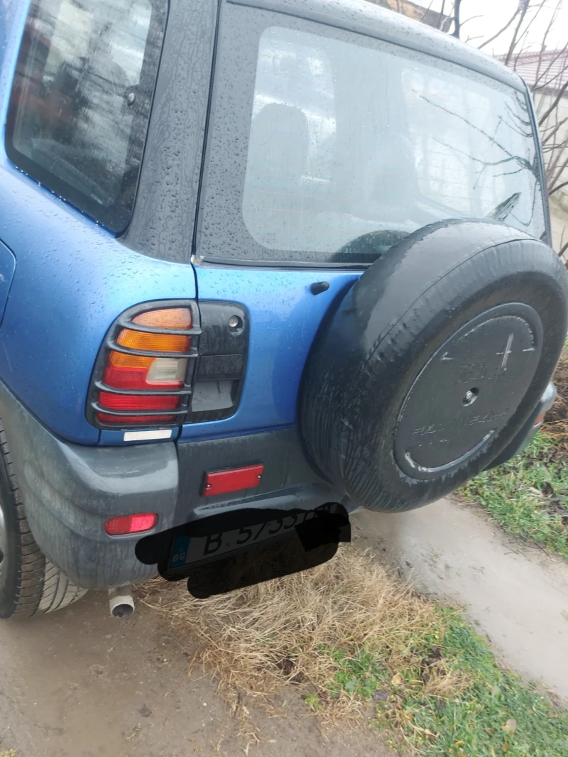 Toyota Rav4 Къса база, снимка 3 - Автомобили и джипове - 48648536