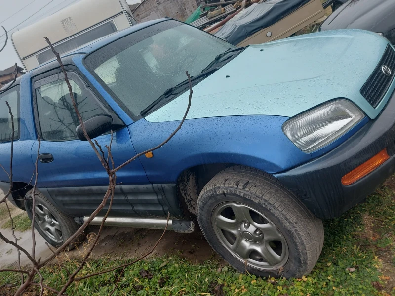 Toyota Rav4 Къса база, снимка 1 - Автомобили и джипове - 48648536