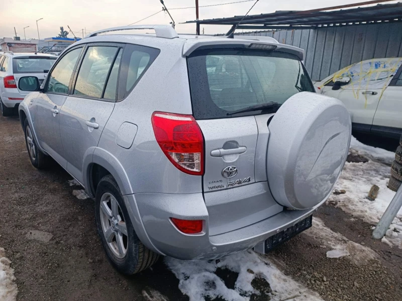 Toyota Rav4 2.2d-cat , снимка 7 - Автомобили и джипове - 49269509