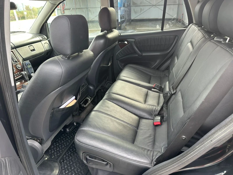 Mercedes-Benz ML 270, снимка 10 - Автомобили и джипове - 52511492