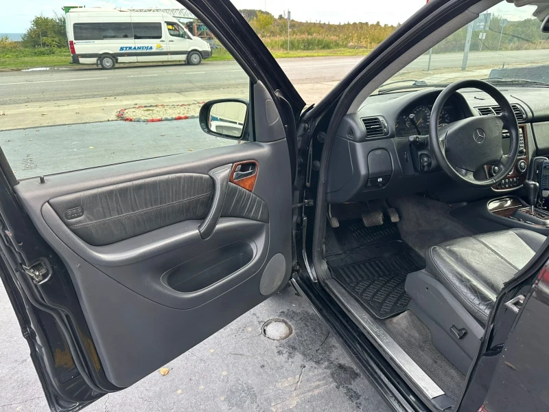 Mercedes-Benz ML 270, снимка 8 - Автомобили и джипове - 52511492