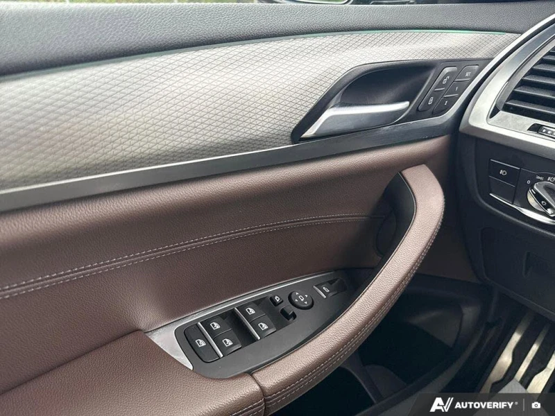 BMW X3 M40I * XDRIVE * LED * PANO * ПОДГРЕВ * NAVI , снимка 8 - Автомобили и джипове - 52936315