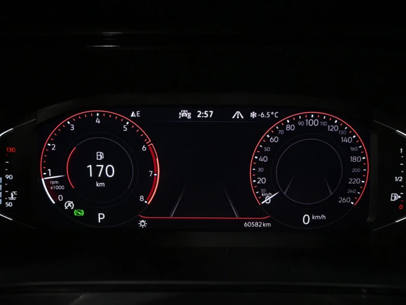 VW Taos Highline* 4Motion* АвтоКредит* (ЦЕНА ДО БГ), снимка 9 - Автомобили и джипове - 53263548