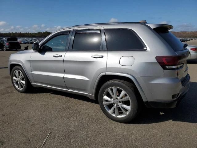 Jeep Grand cherokee LAREDO, снимка 2 - Автомобили и джипове - 47759493