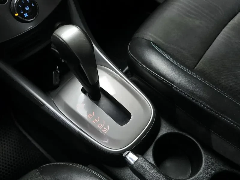 Chevrolet Trax 1.4, снимка 9 - Автомобили и джипове - 54327833