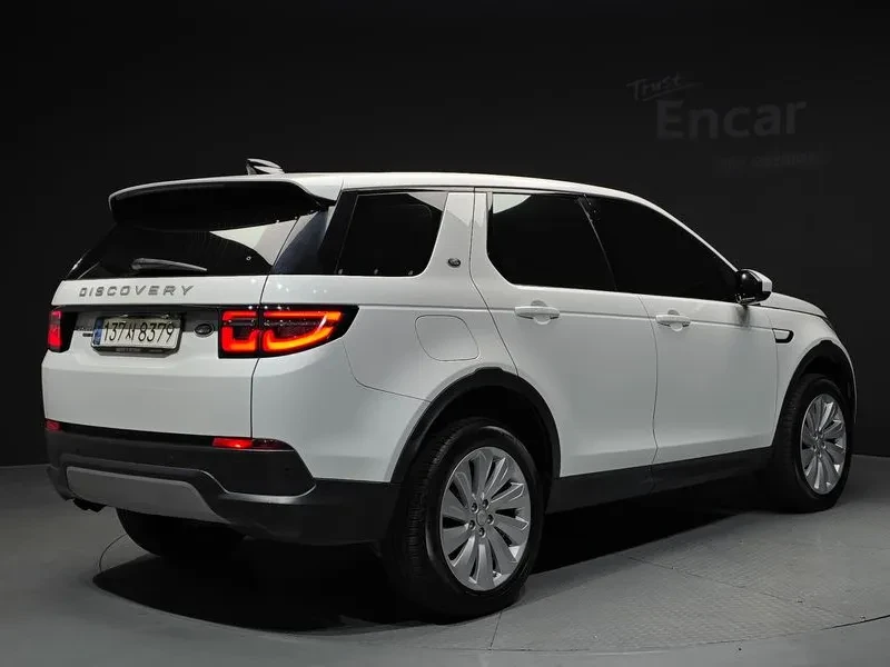 Land Rover Discovery Sport, снимка 2 - Автомобили и джипове - 54834157