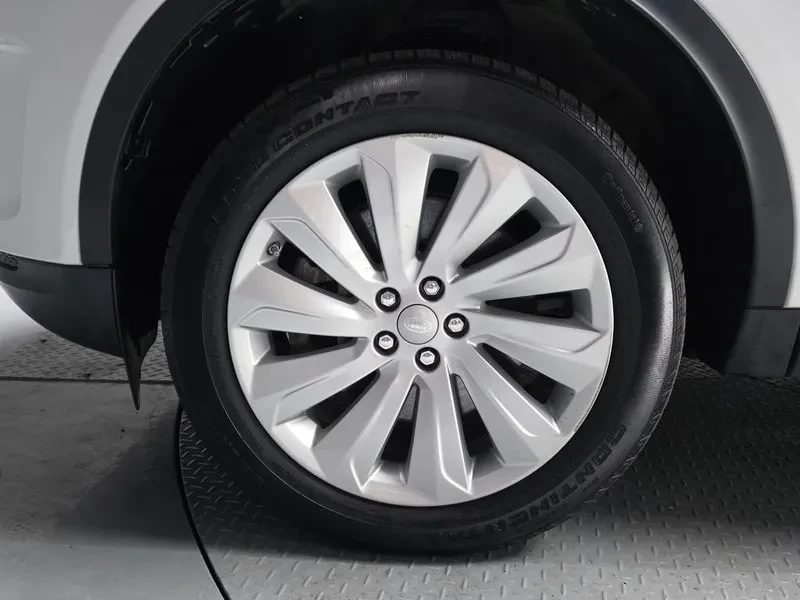 Land Rover Discovery Sport, снимка 5 - Автомобили и джипове - 54834157