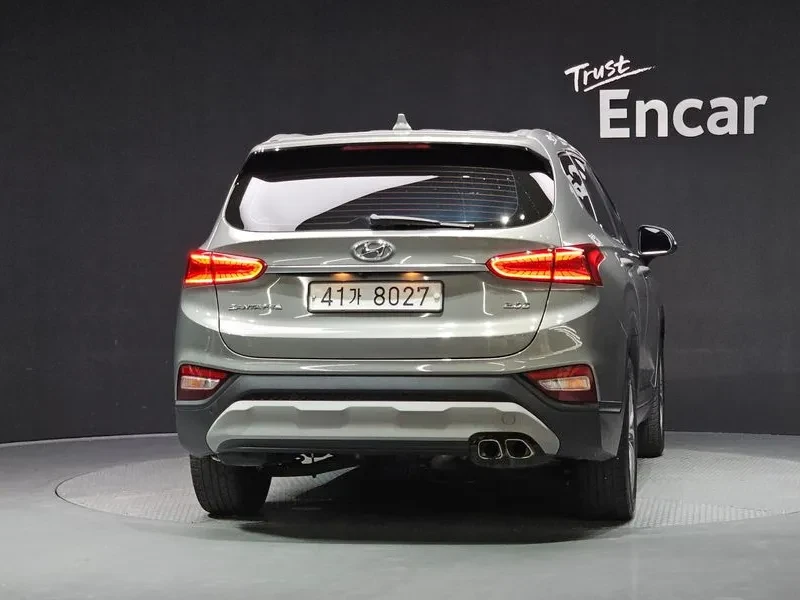 Hyundai Santa fe Tm Diesel 2.0 2Wd Premium, снимка 4 - Автомобили и джипове - 55088163