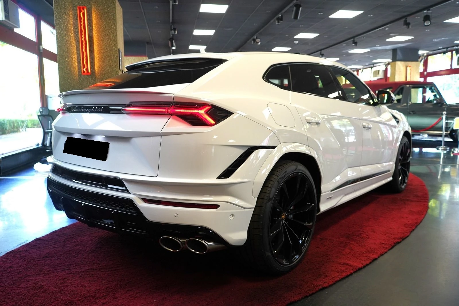 Lamborghini Urus S KERAMIC PANO HEAD UP B&O  - изображение 5