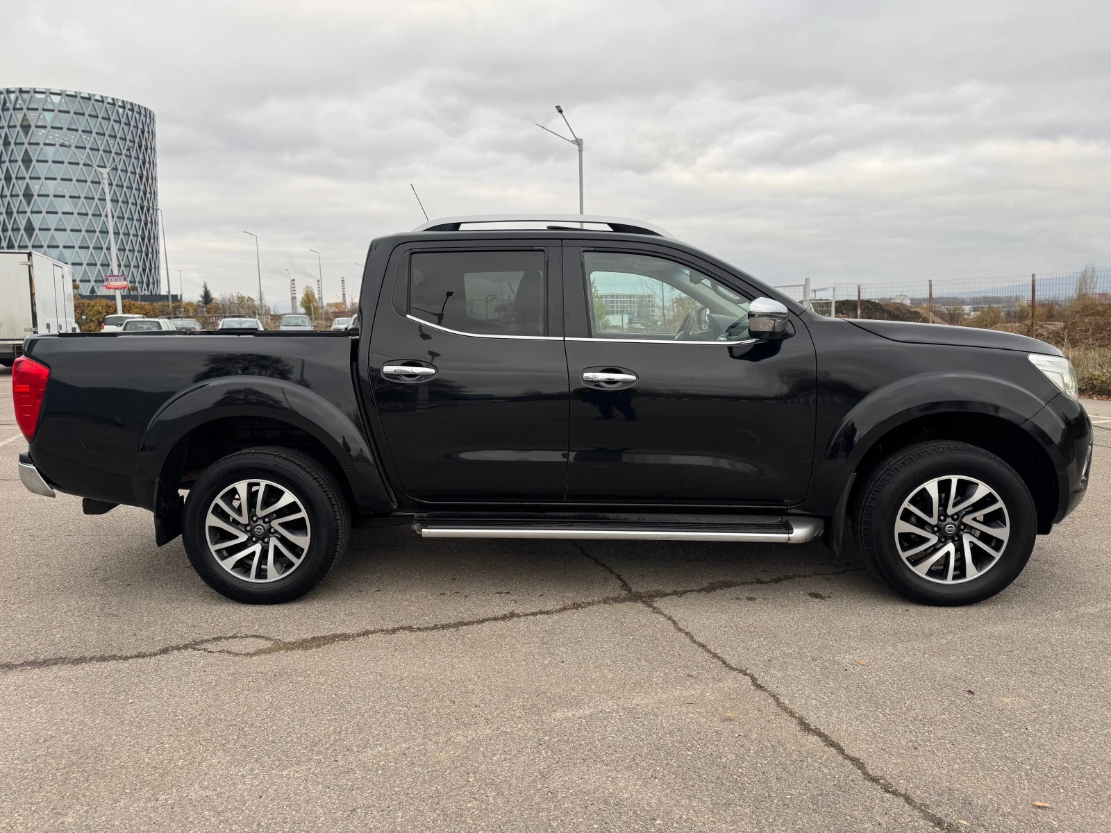 Nissan Navara NP300-AUTO-NAVI-360 -с ДДС - изображение 4