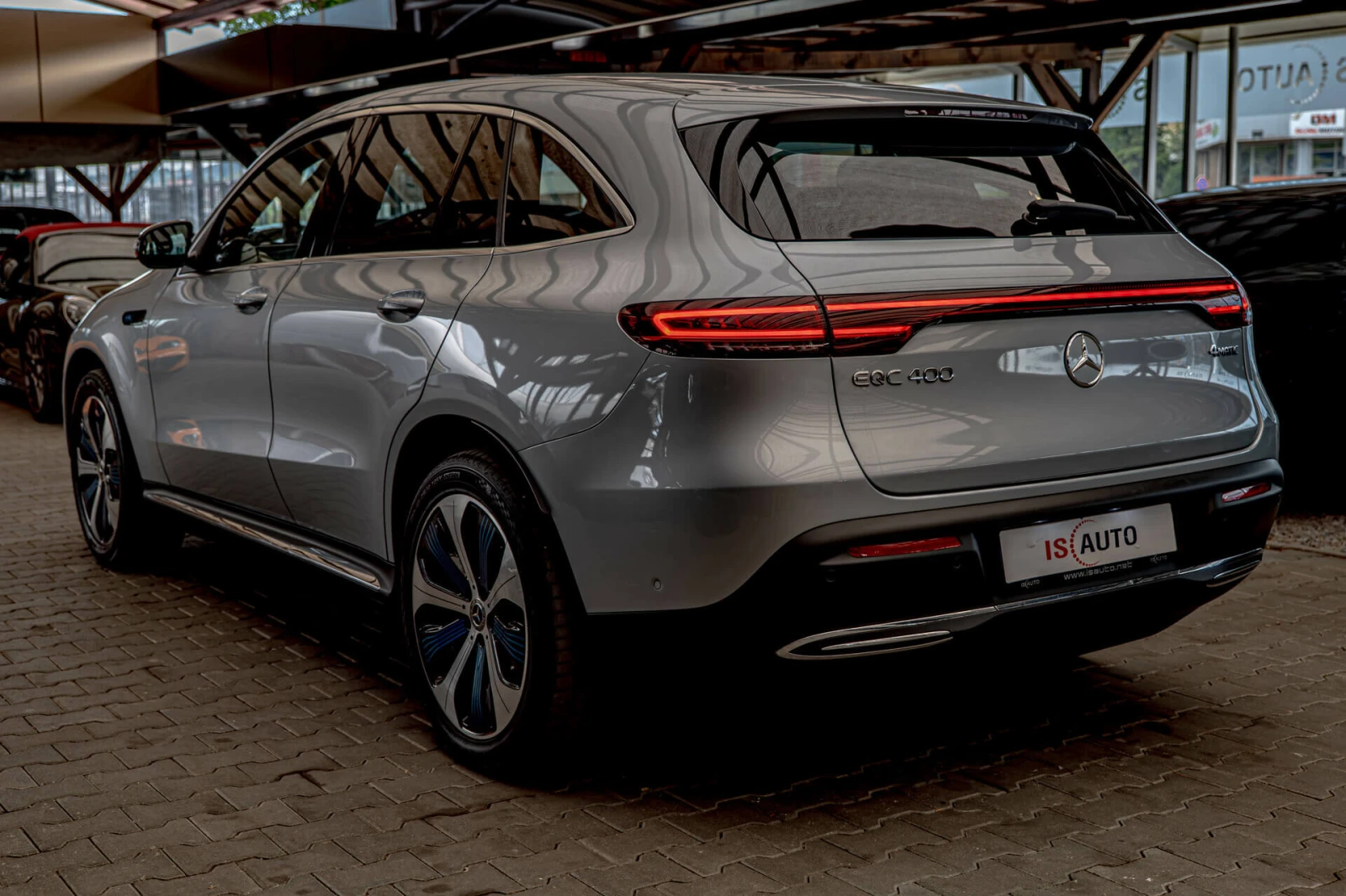 Mercedes-Benz EQC 400/4Matic/Камера360/Dynamic Select/Подгрев - изображение 6