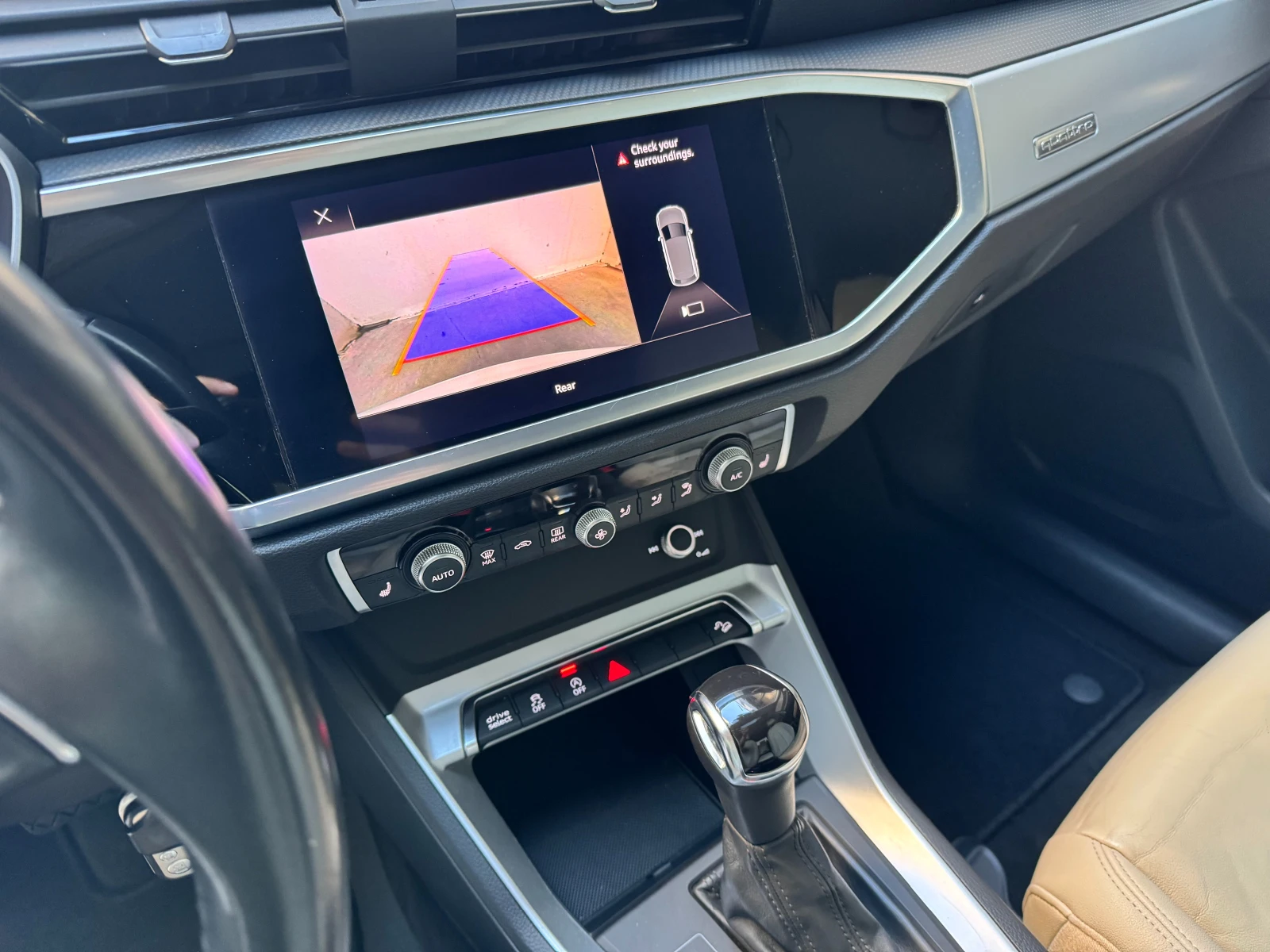 Audi Q3 45 Quattro | Digital | Panorama | CarPlay | Heated - изображение 7