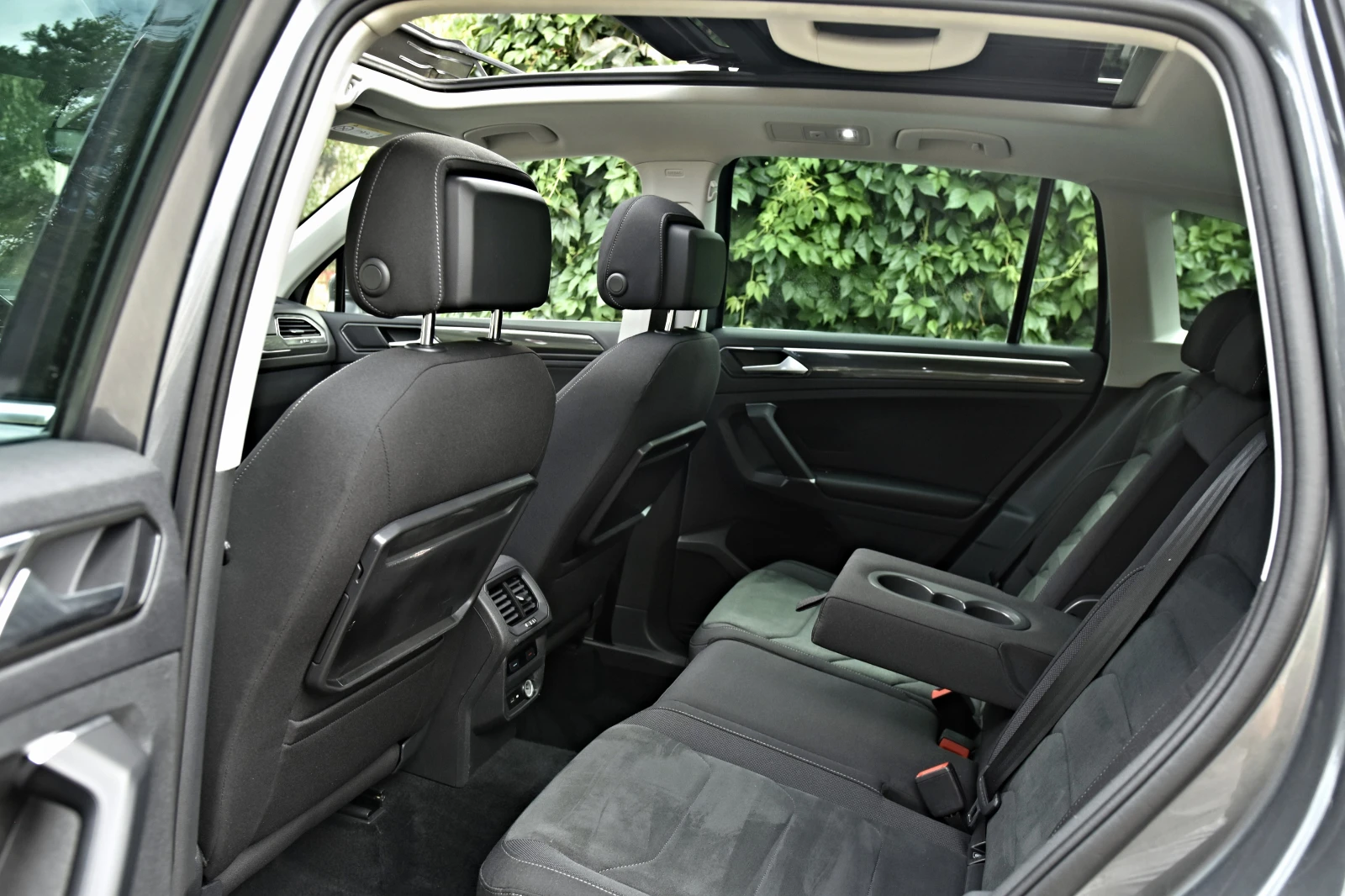 VW Tiguan 2.0TDI/R Line/4motion/ACC/Camera/Massage/Panorama | Mobile.bg   14