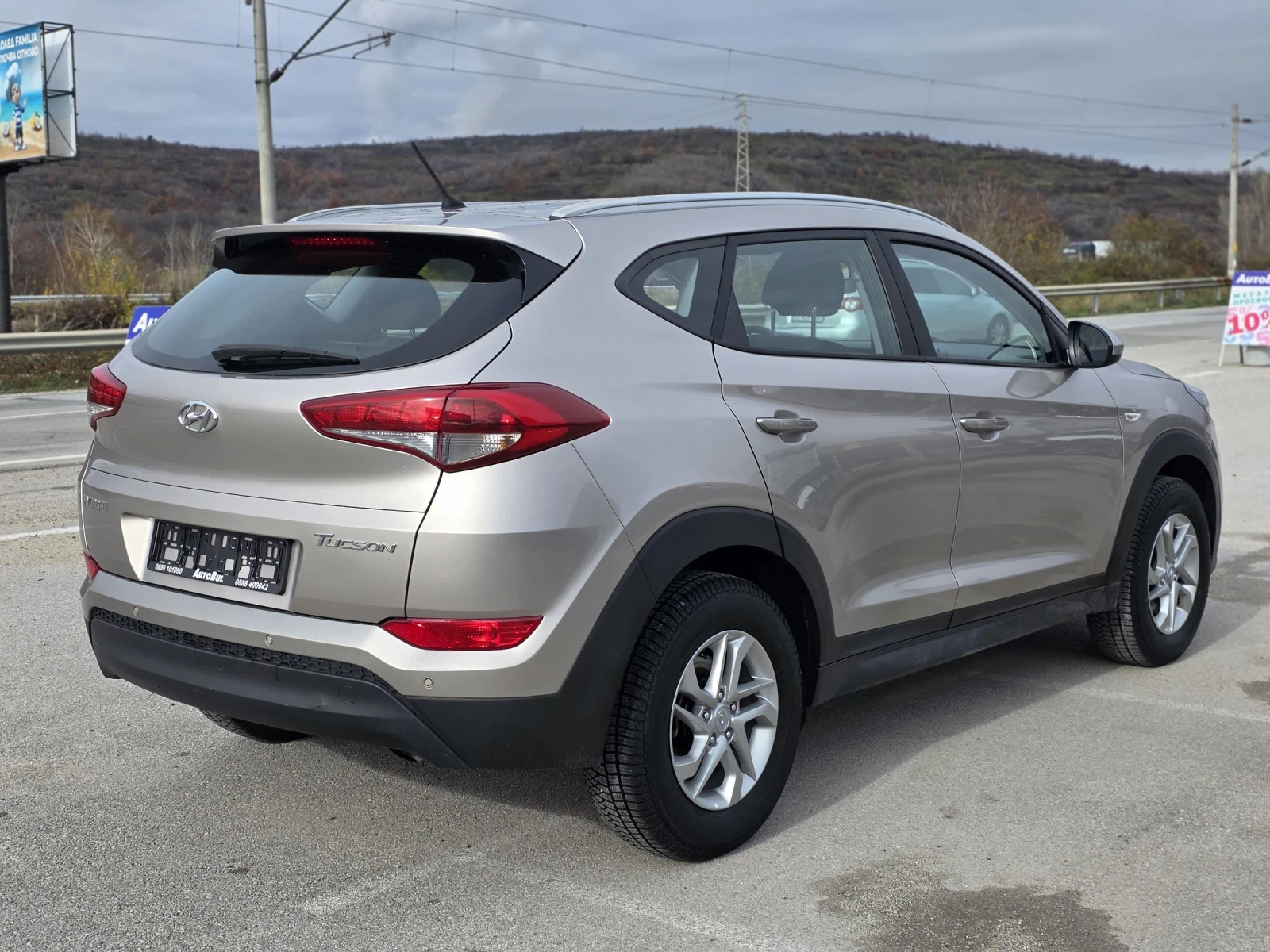 Hyundai Tucson 1.7 CRDI - изображение 6