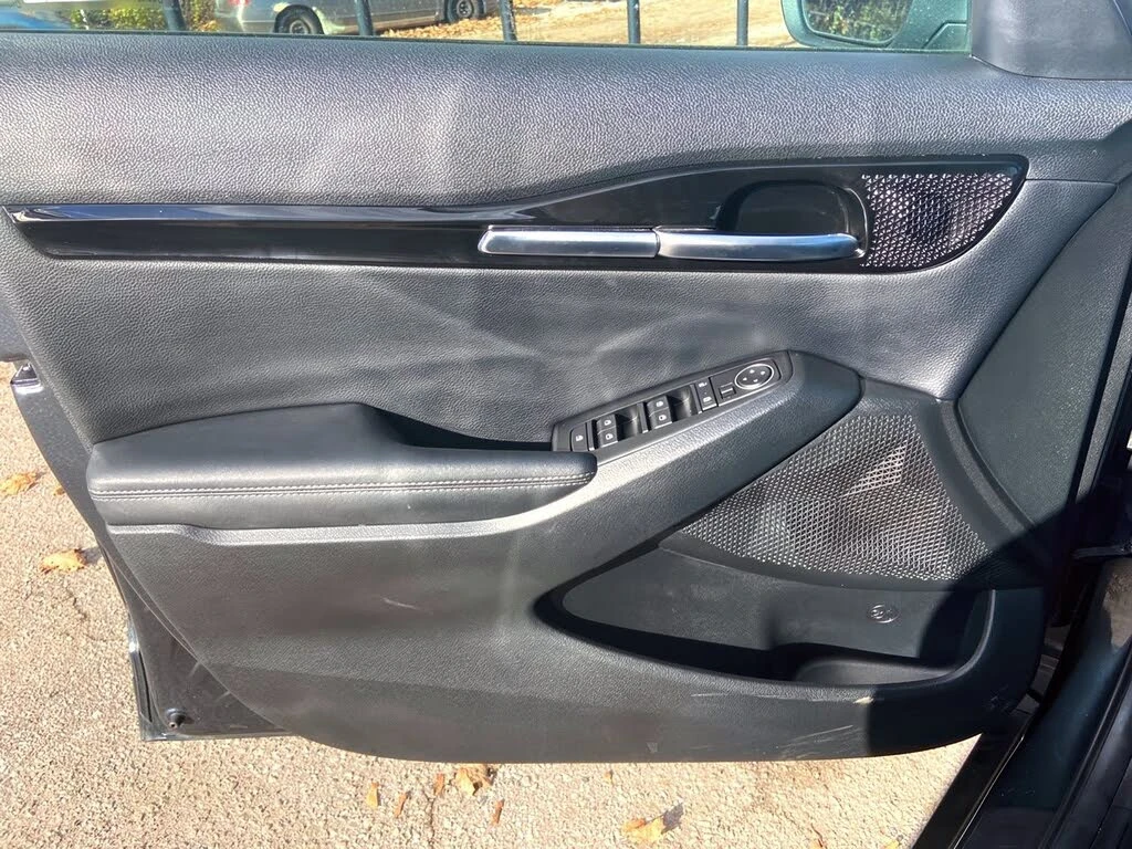 Kia Seltos EX Premium* AWD* АвтоКредит* (ЦЕНА ДО БГ), снимка 11 - Автомобили и джипове - 53839704