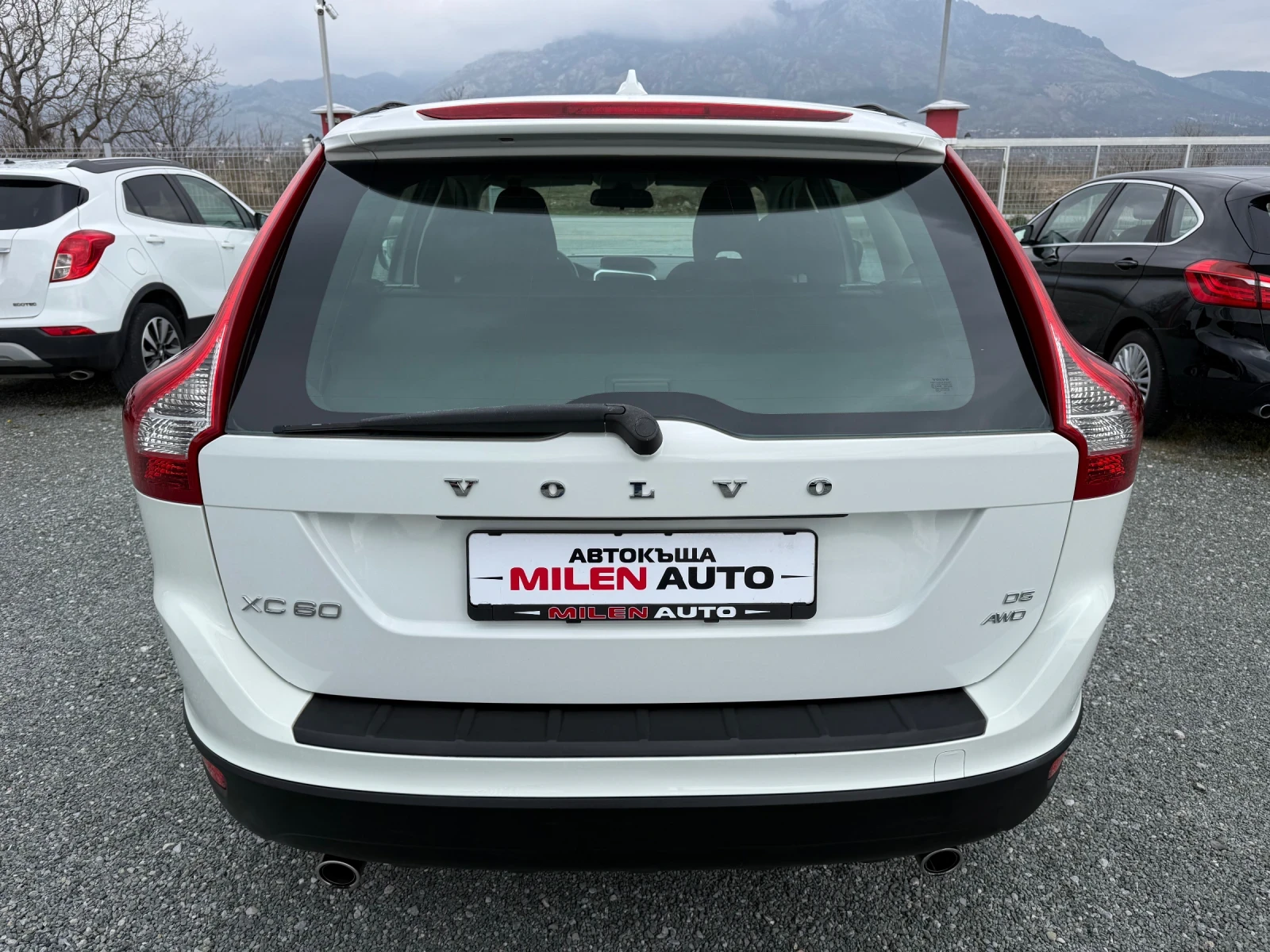 Volvo XC60 (KATO НОВА)^(4x4), снимка 7 - Автомобили и джипове - 54038950