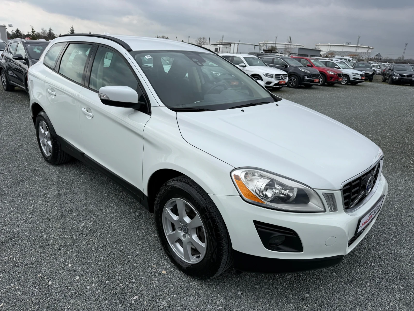 Volvo XC60 (KATO НОВА)^(4x4), снимка 3 - Автомобили и джипове - 54038950