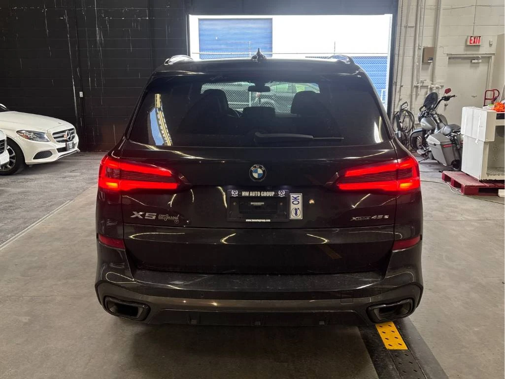 BMW X5 xDrive45e * CARFAX * M-PACK * LASER, снимка 4 - Автомобили и джипове - 54051171
