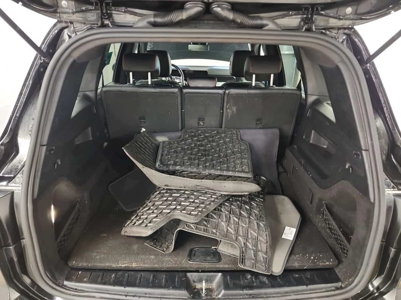 Mercedes-Benz GLB 250 | DISTRONIC | 360 | PANO | MEMORY | , снимка 15 - Автомобили и джипове - 54111174