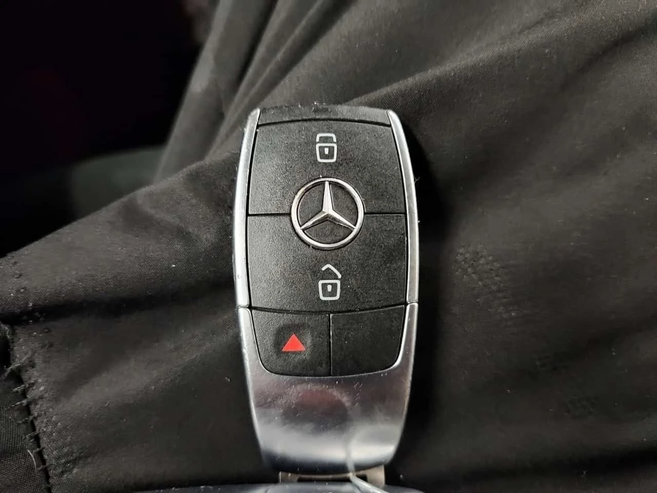 Mercedes-Benz GLB 250 | DISTRONIC | 360 | PANO | MEMORY | , снимка 9 - Автомобили и джипове - 54111174