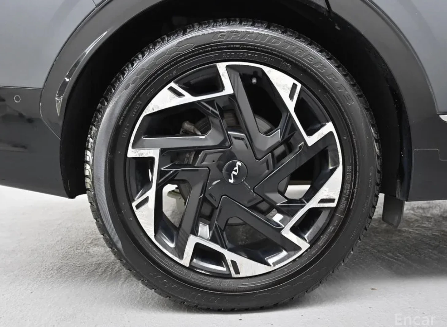 Kia Sportage SIGNATURE* 4WD* ПОДГРЕВ* ОБДУХВАНЕ* НАВИ* КАМЕРА, снимка 5 - Автомобили и джипове - 54117037