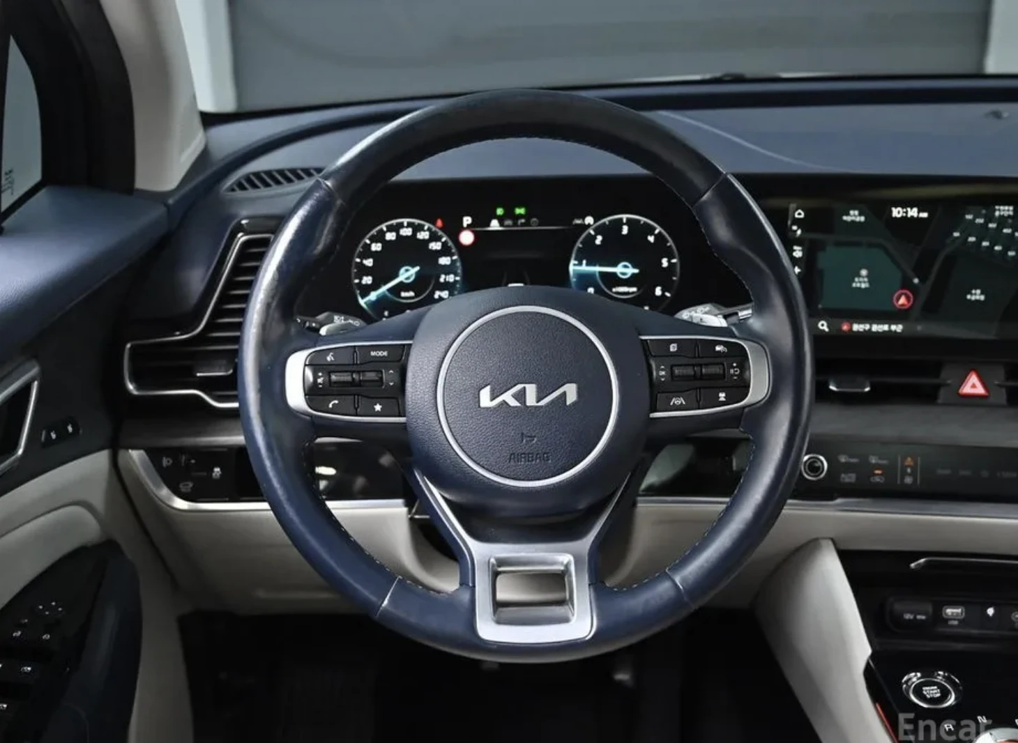 Kia Sportage SIGNATURE* 4WD* ПОДГРЕВ* ОБДУХВАНЕ* НАВИ* КАМЕРА, снимка 13 - Автомобили и джипове - 54117037