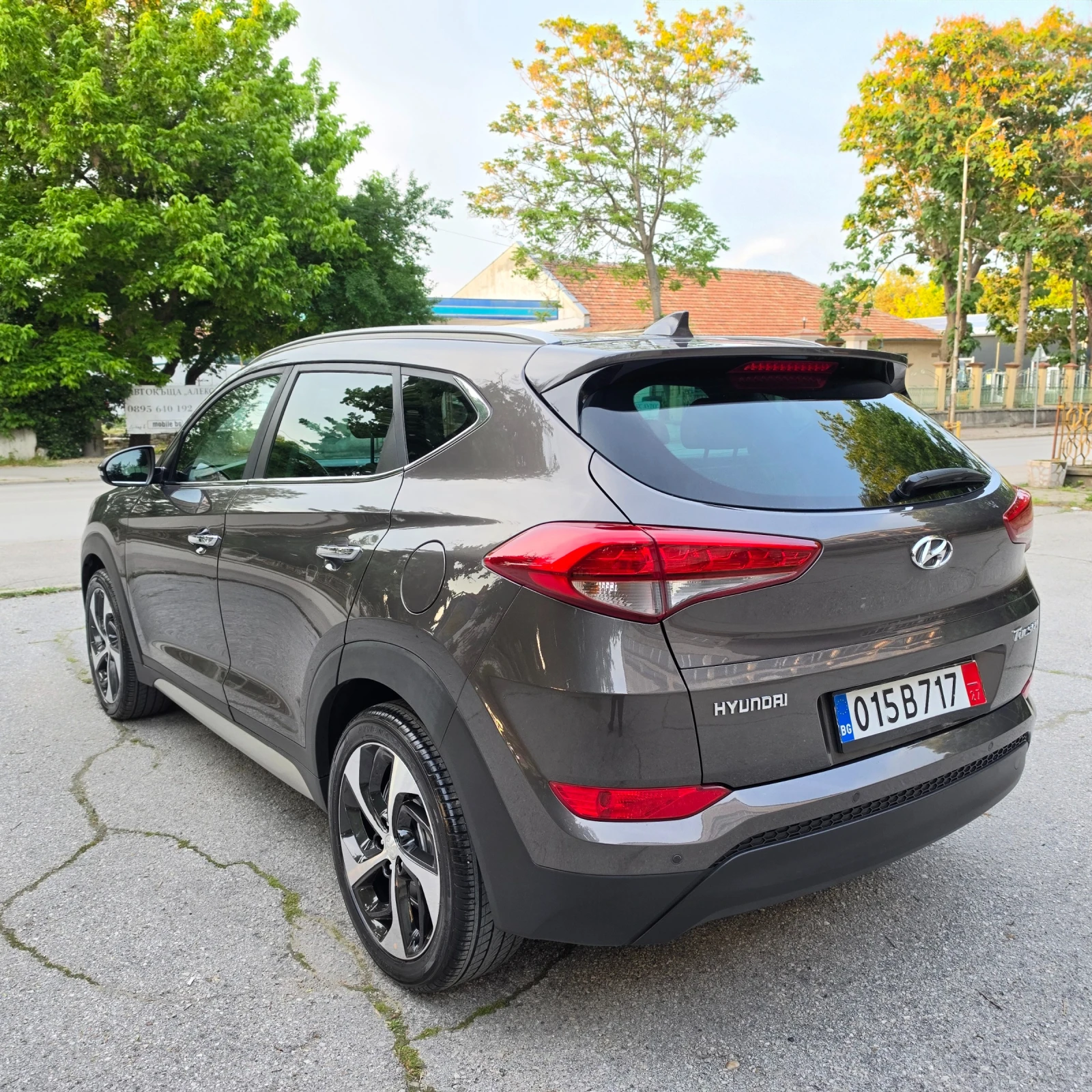 Hyundai Tucson 1.7CRDI AVTOMAT, снимка 4 - Автомобили и джипове - 54684452