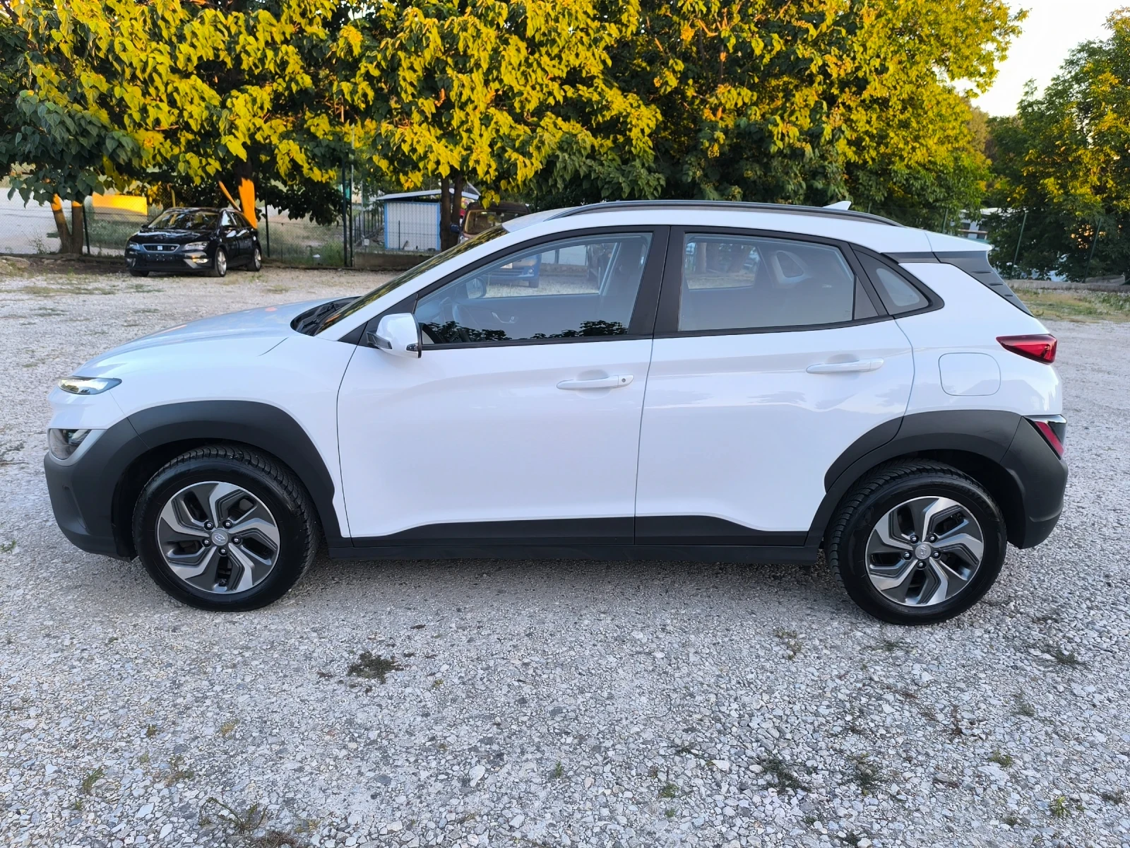 Hyundai Kona 1.6Hybrid Business, снимка 4 - Автомобили и джипове - 55503959