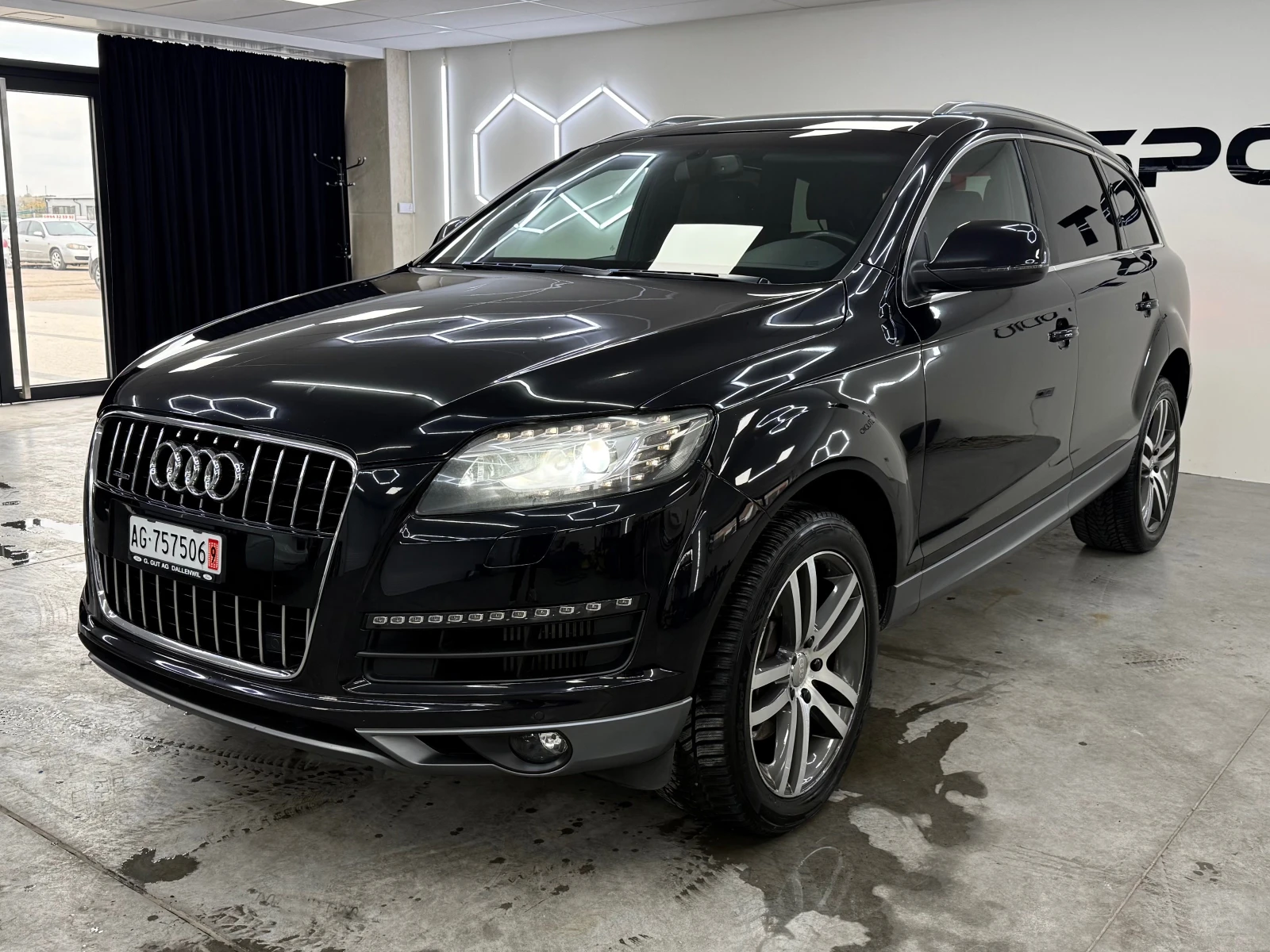 Audi Q7 7 МЕСТА FACELIFT УНИКАТ, снимка 2 - Автомобили и джипове - 56273708