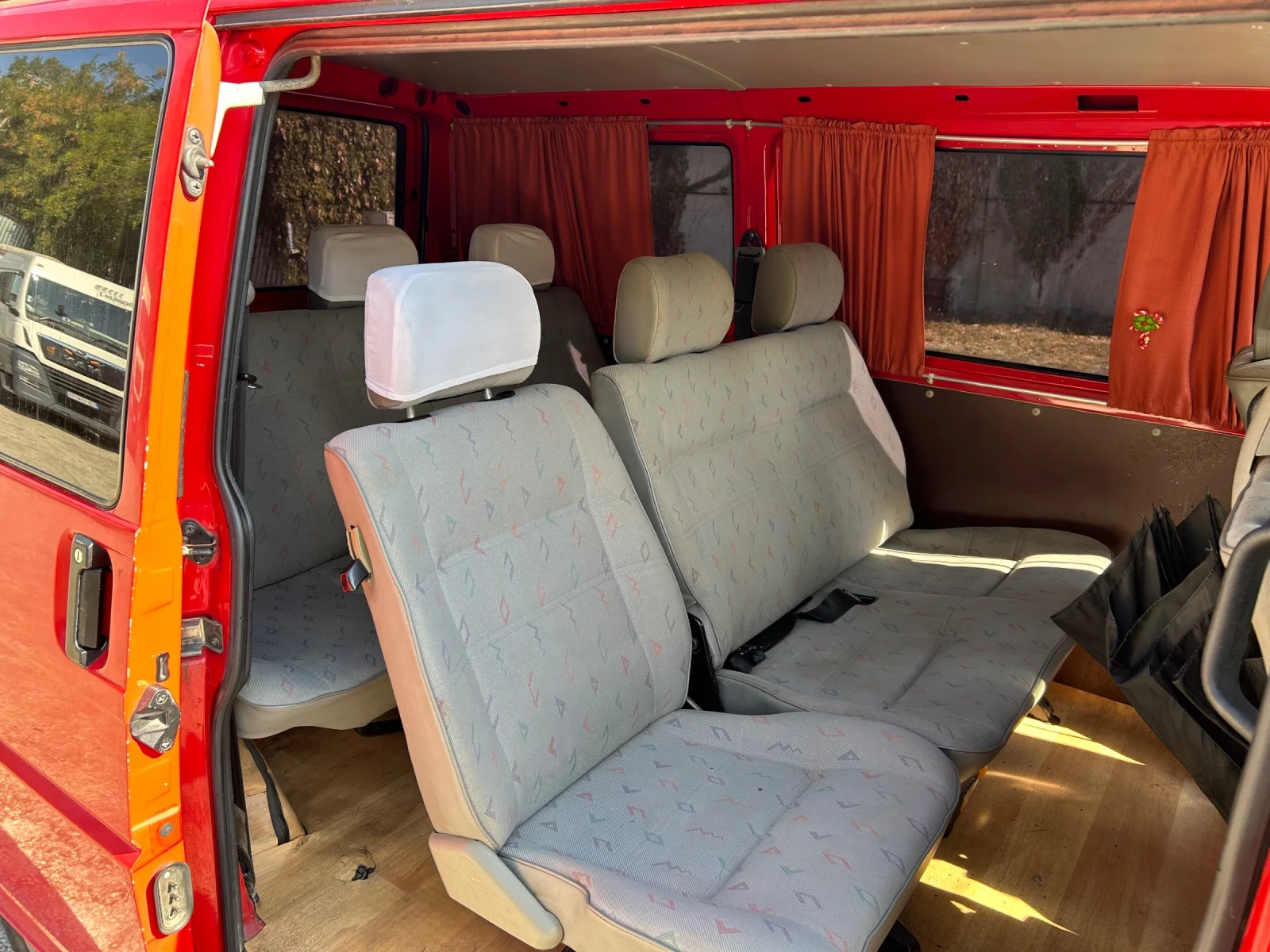 VW Transporter, снимка 9 - Бусове и автобуси - 56250495