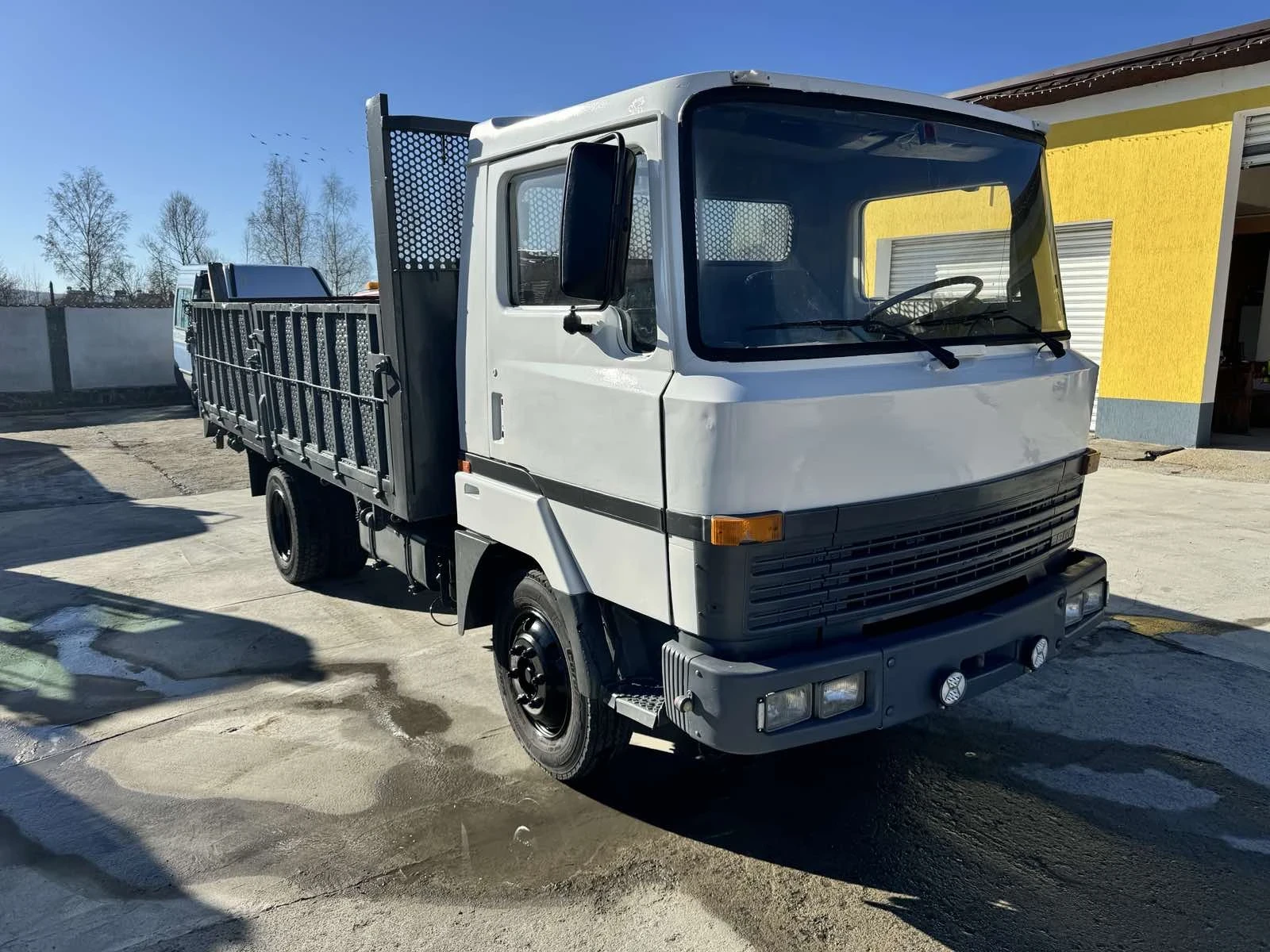 Nissan L80.14 Самосвал - изображение 2