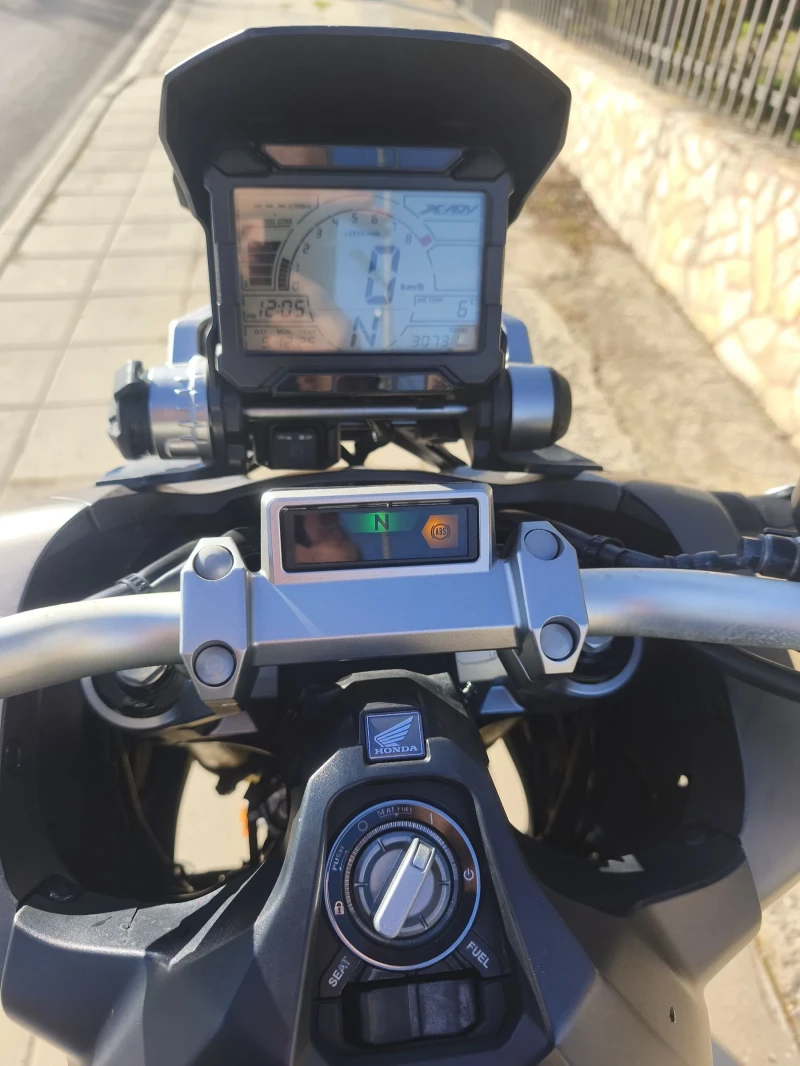 Honda X-ADV Swiss, снимка 6 - Мотоциклети и мототехника - 52708386