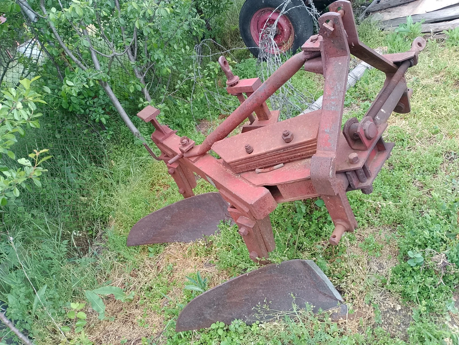   25  | Mobile.bg   12